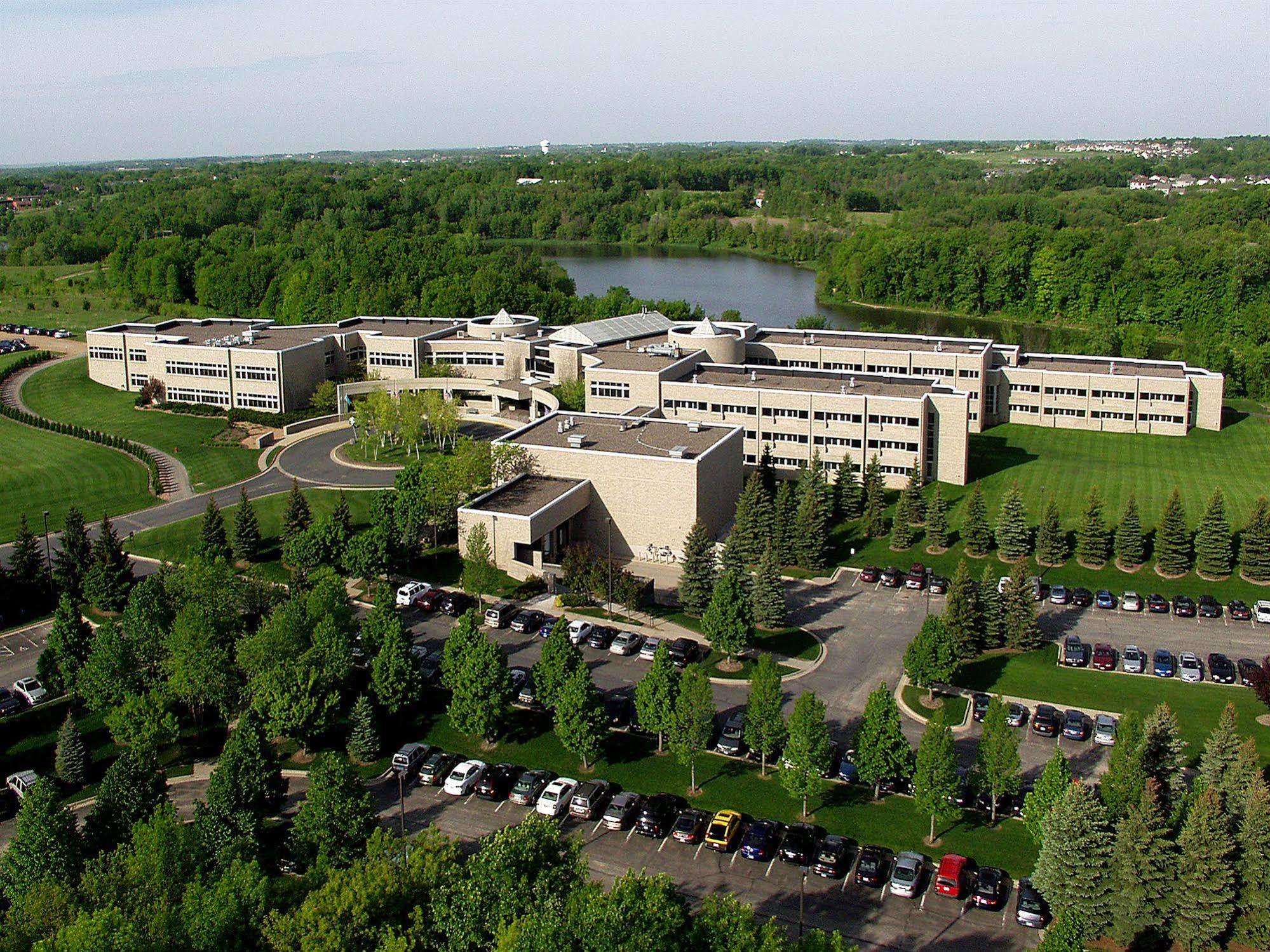 Oak Ridge Hotell Chaska Exteriör bild